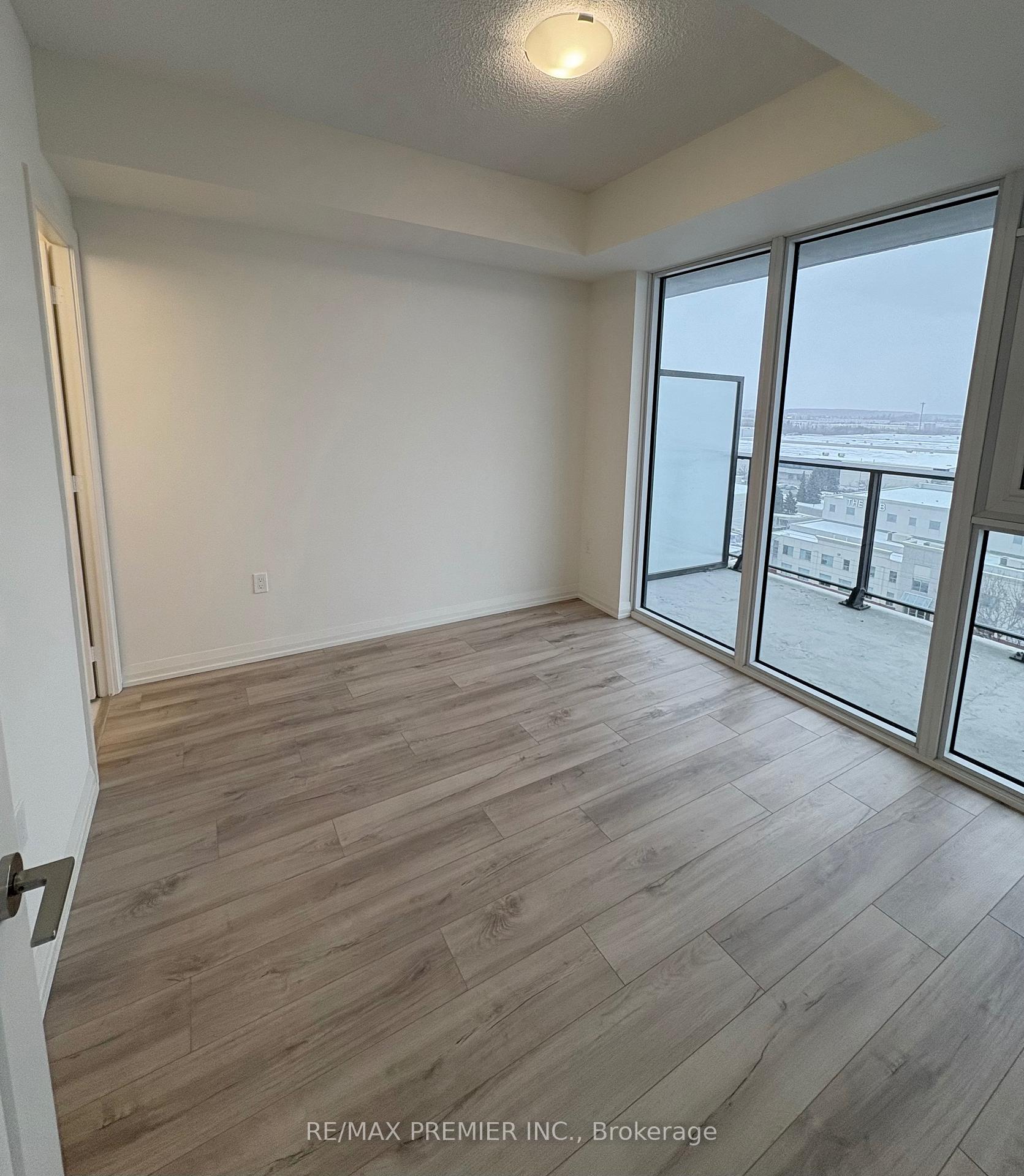 Photo 7 of Unit 708, 8960 Jane Street, Vaughan, Concord — HOMEH