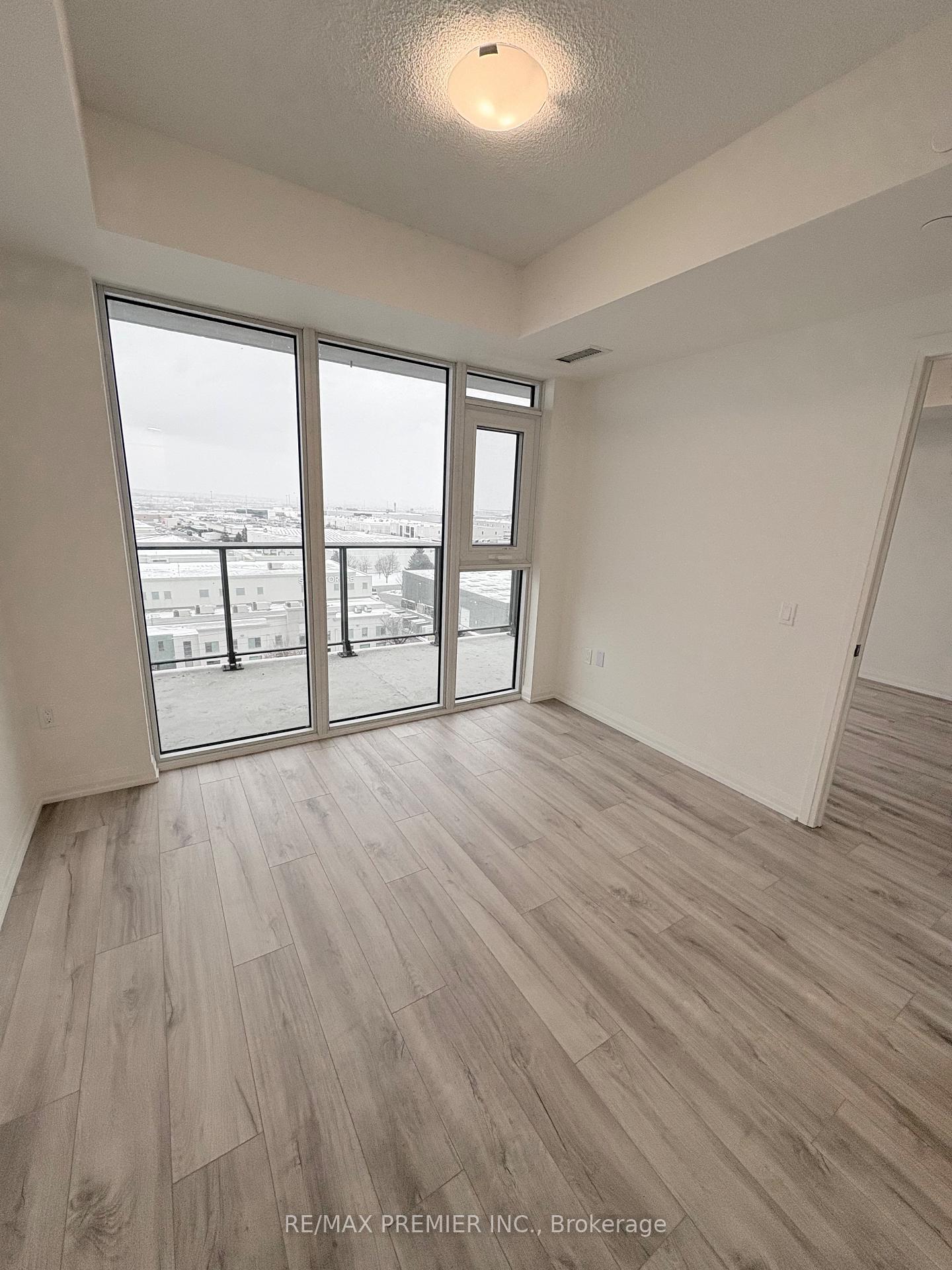Photo 3 of Unit 708, 8960 Jane Street, Vaughan, Concord — HOMEH