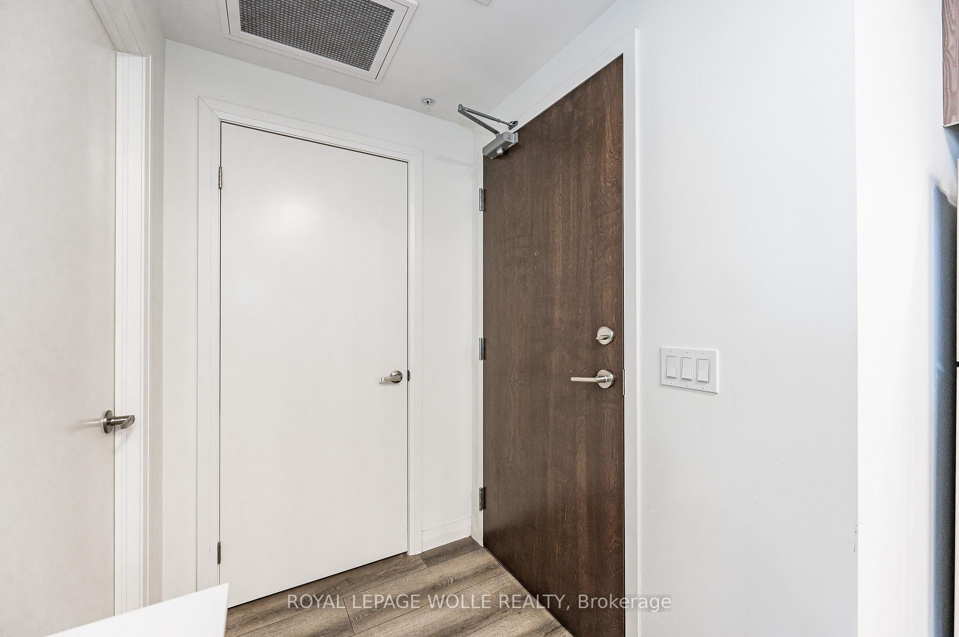 Photo 2 of Unit 2201, 108 Garment Street, Kitchener — HOMEH