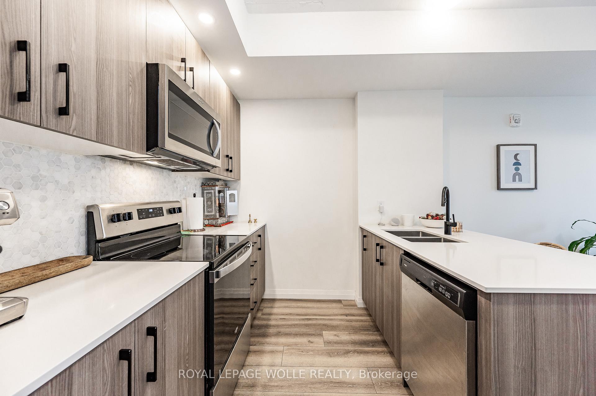 Photo 9 of Unit 2201, 108 Garment Street, Kitchener — HOMEH