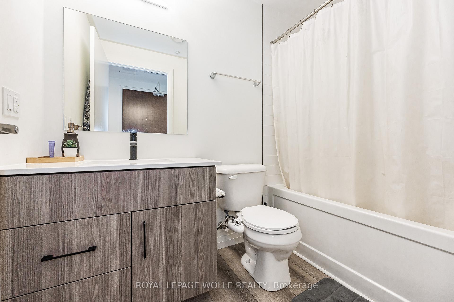Photo 5 of Unit 2201, 108 Garment Street, Kitchener — HOMEH