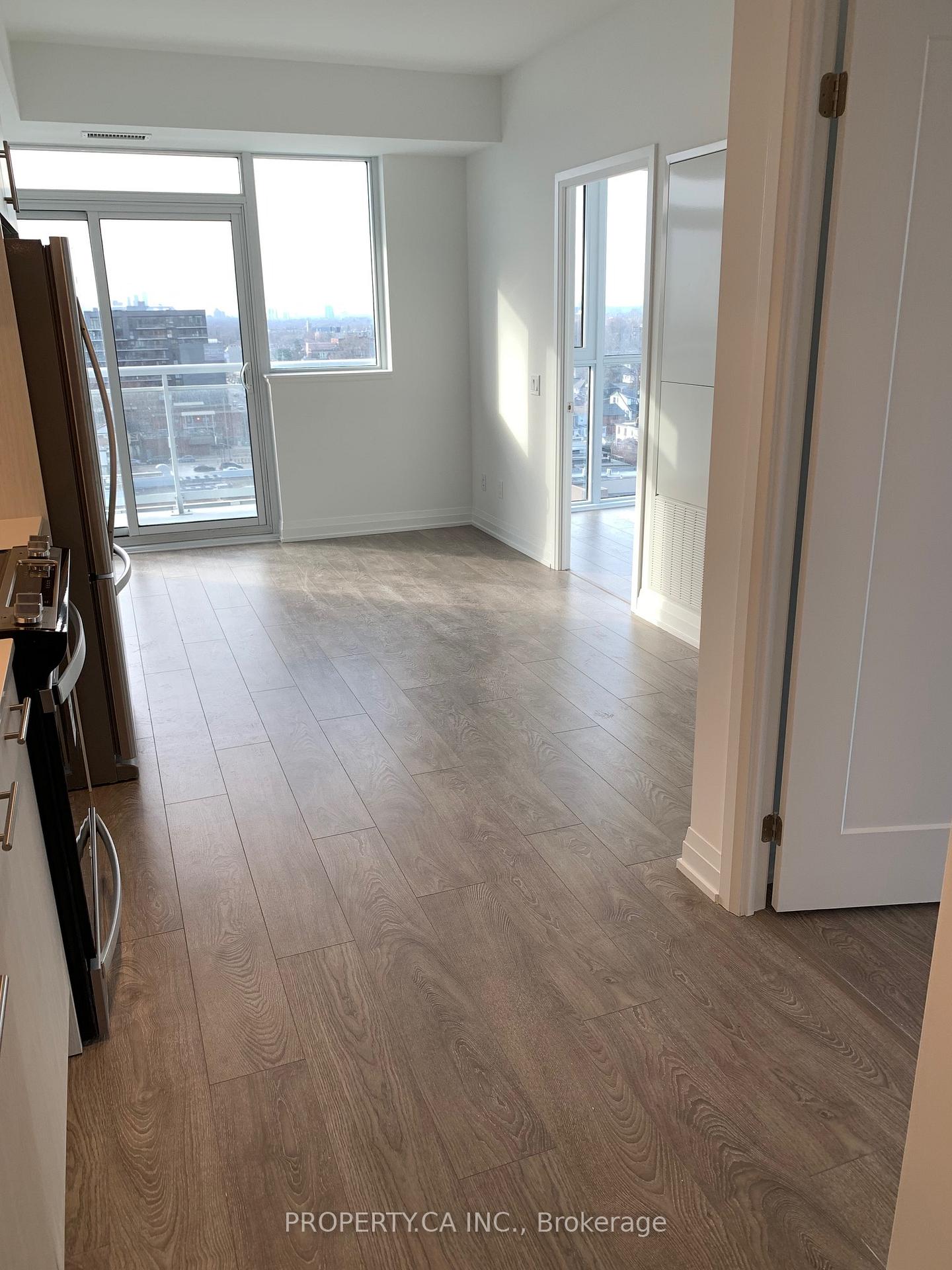 Front of Unit 1003, 286 Main Street
