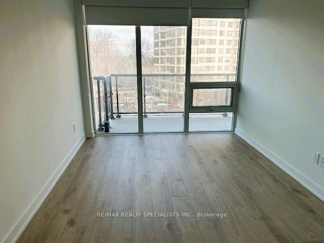 Photo 4 of Unit 603, 1035 Southdown Road, Mississauga, Clarkson — HOMEH