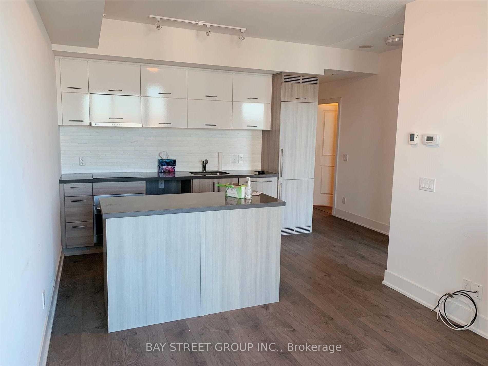 Photo 3 of Unit 916, 8081 birchmount Road, Markham, Unionville — HOMEH