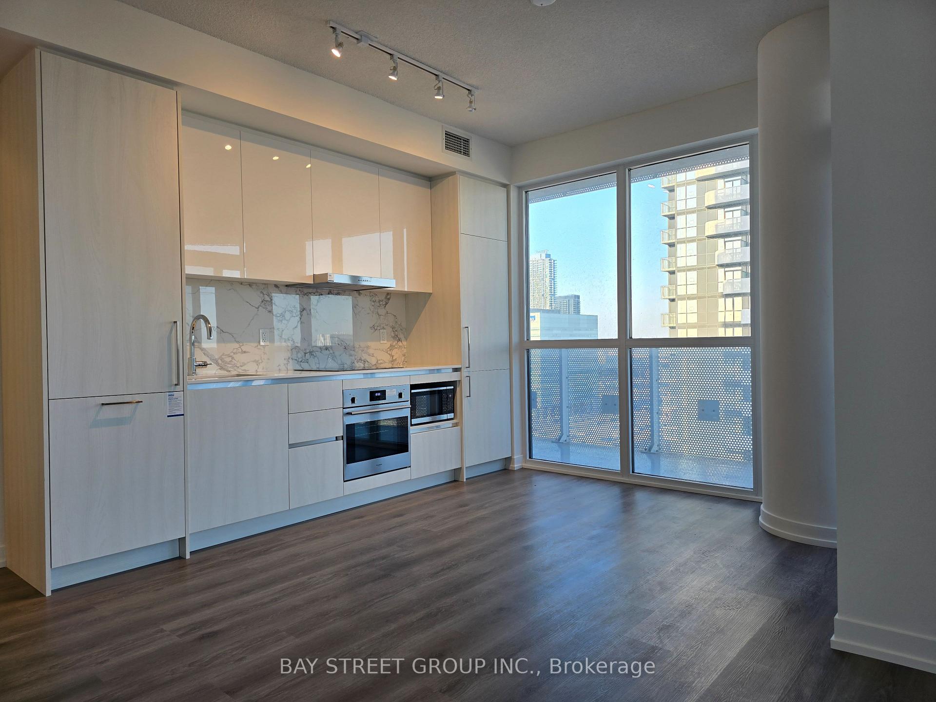 Photo 9 of Unit 1902, 225 Commerce Street, Vaughan, Vaughan Corporate Centre — HOMEH