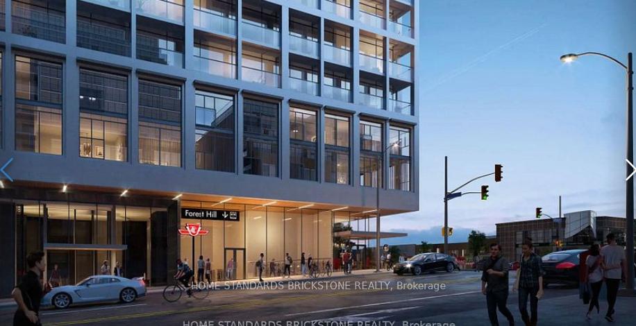 Front of Unit 528, 2020 Bathurst Street W