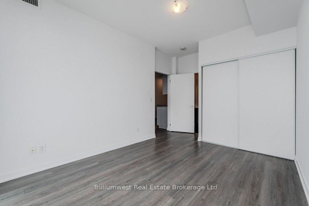 Photo 14 of Unit 1304, 85 Duke Street W, Kitchener — HOMEH