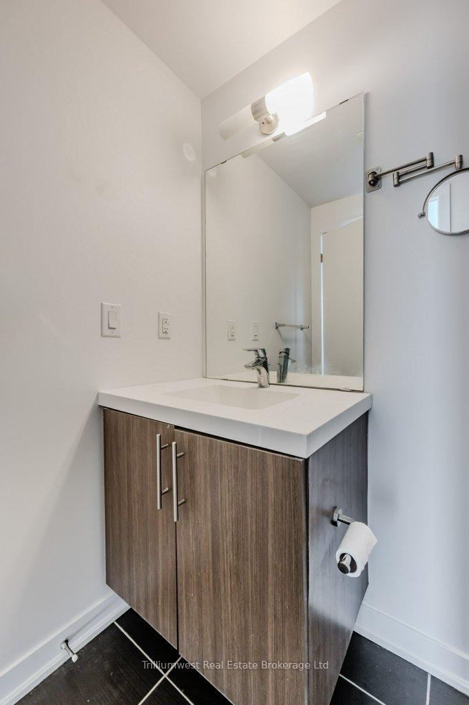 Photo 15 of Unit 1304, 85 Duke Street W, Kitchener — HOMEH