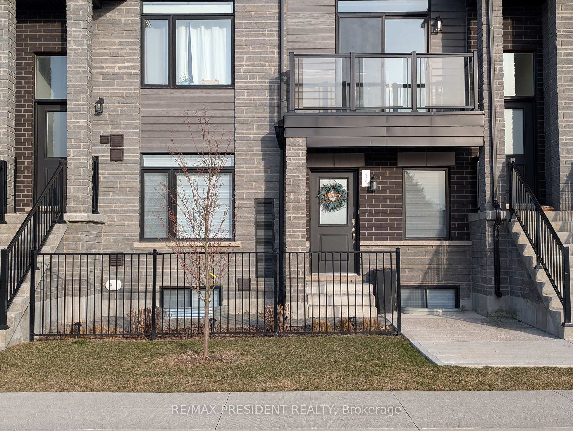 Photo 4 of Unit 14, 590 North Service Road, Hamilton, Stoney Creek — HOMEH
