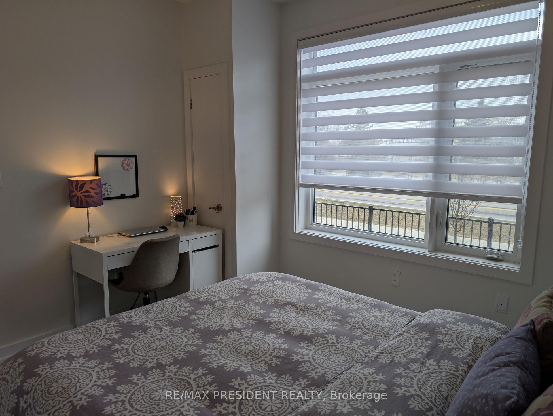 Photo 11 of Unit 14, 590 North Service Road, Hamilton, Stoney Creek — HOMEH