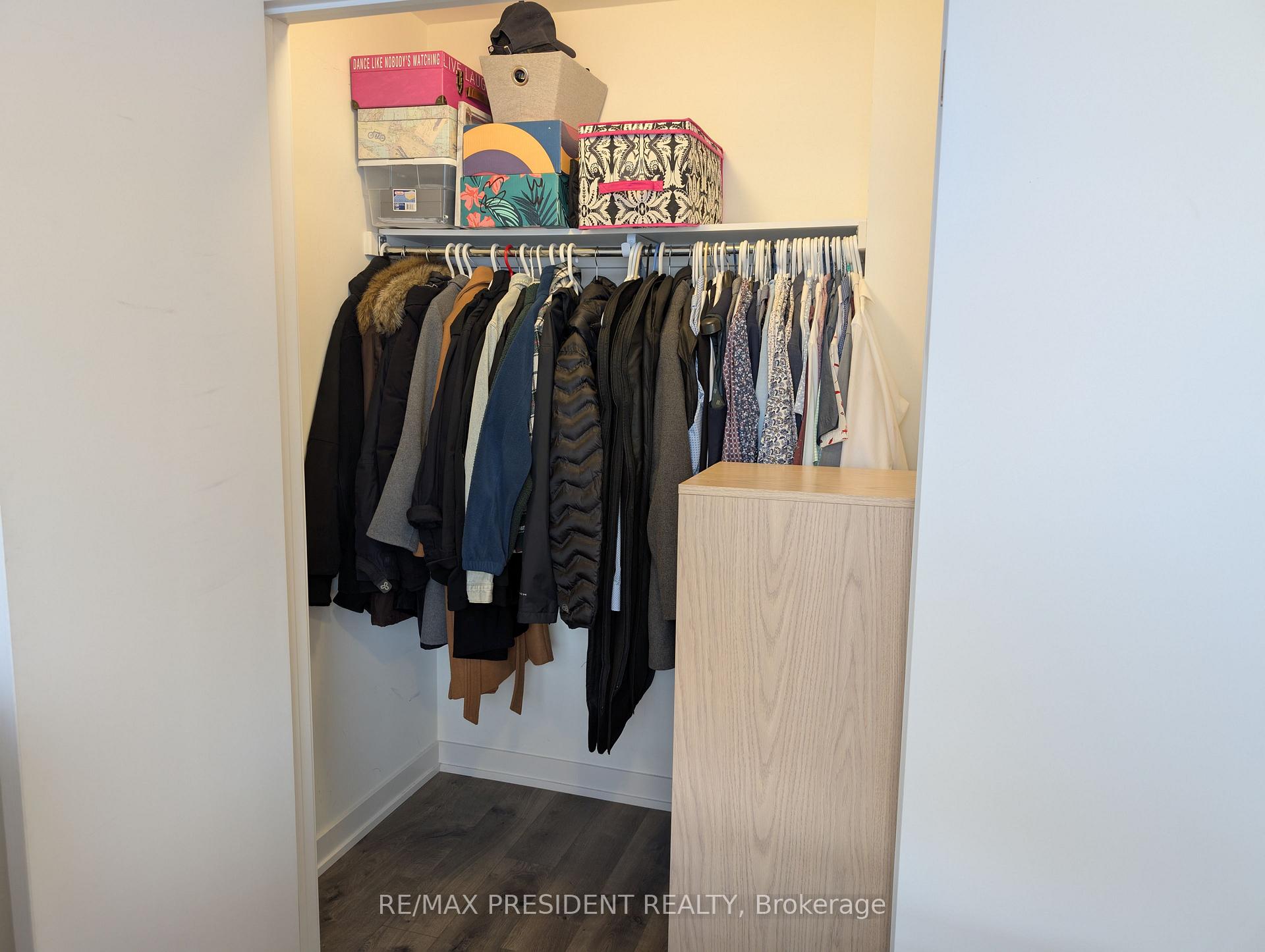 Photo 10 of Unit 14, 590 North Service Road, Hamilton, Stoney Creek — HOMEH