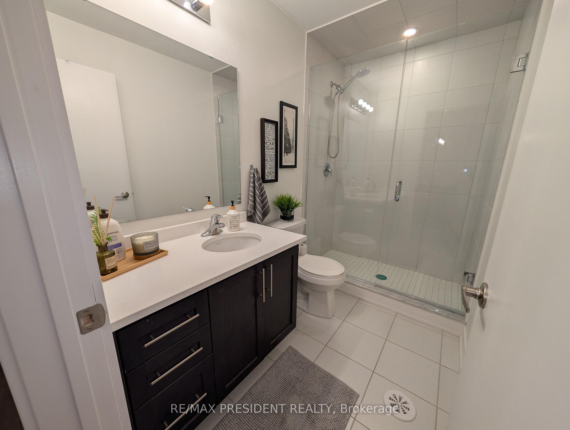 Photo 8 of Unit 14, 590 North Service Road, Hamilton, Stoney Creek — HOMEH