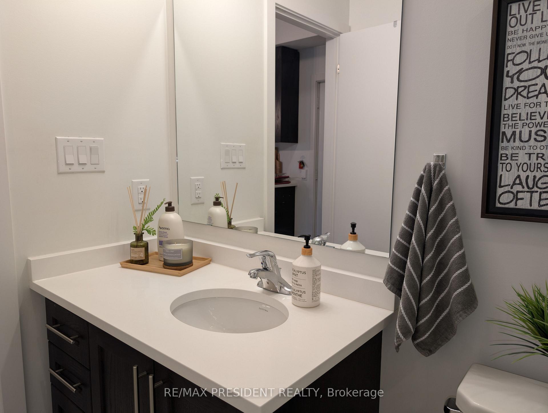 Photo 14 of Unit 14, 590 North Service Road, Hamilton, Stoney Creek — HOMEH