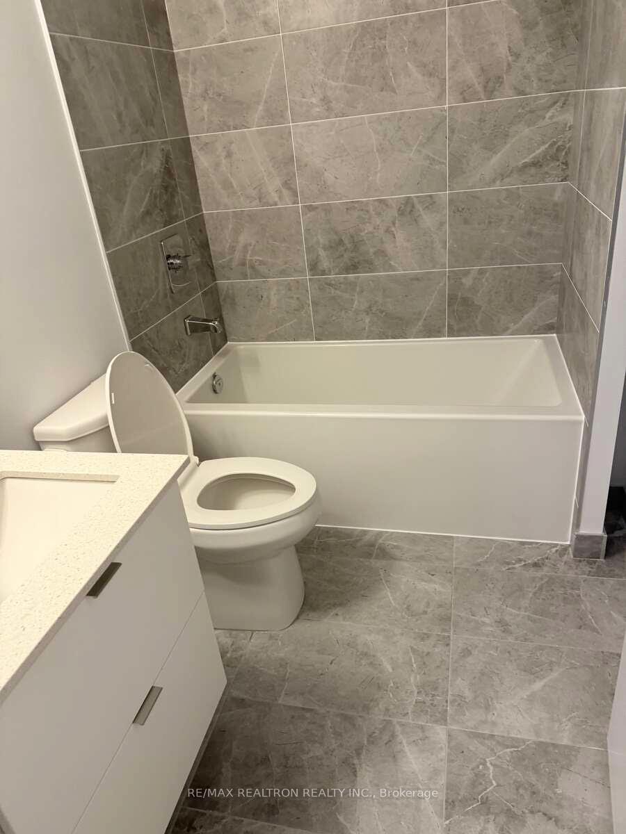 Photo 4 of Unit 3802, 30 Elm Street W, Mississauga, Fairview — HOMEH