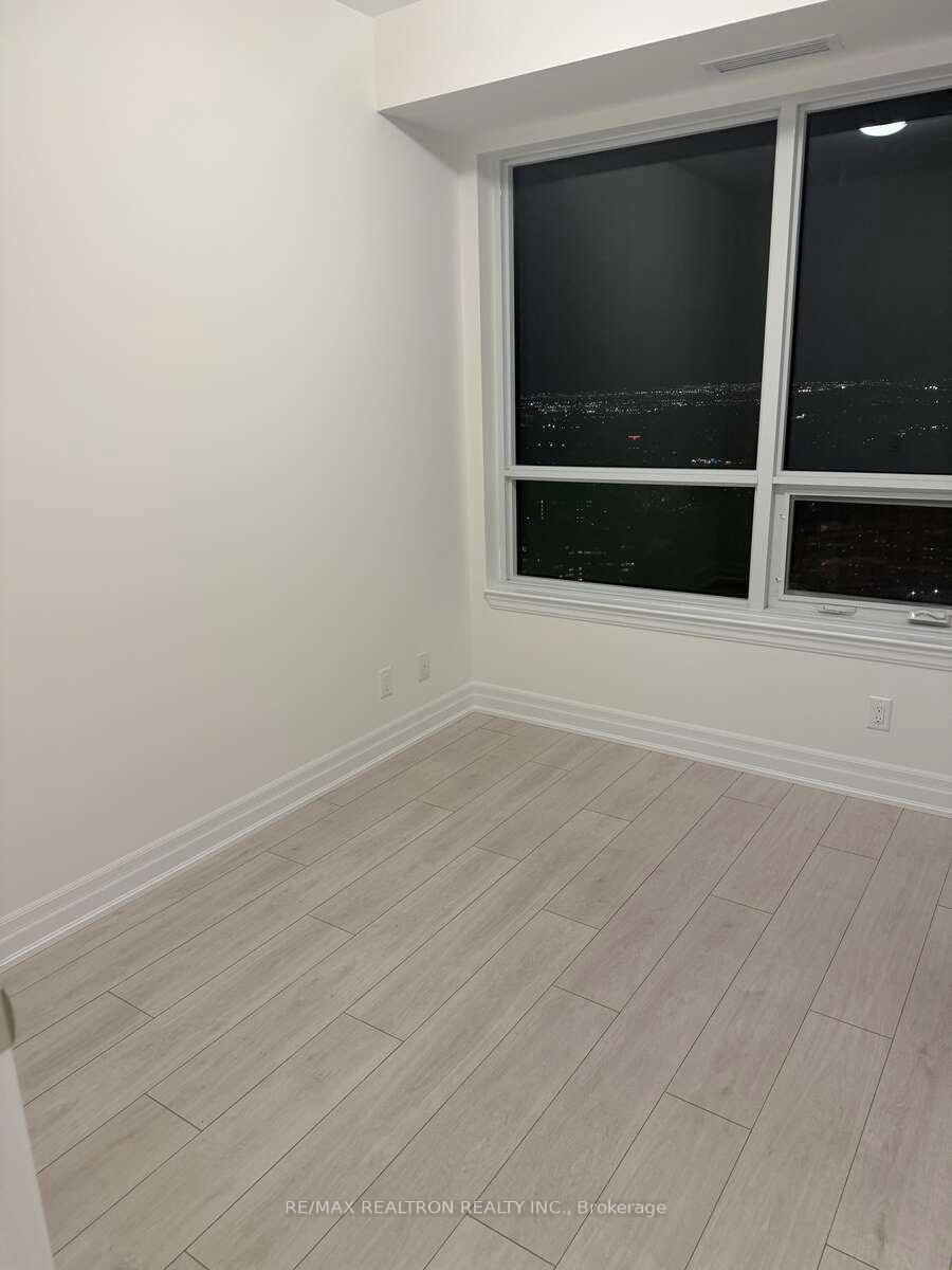 Photo 3 of Unit 3802, 30 Elm Street W, Mississauga, Fairview — HOMEH