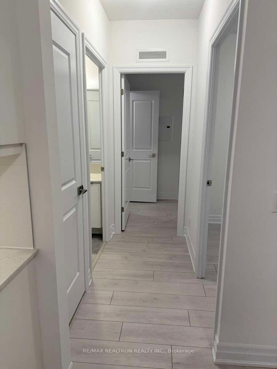 Photo 6 of Unit 3802, 30 Elm Street W, Mississauga, Fairview — HOMEH