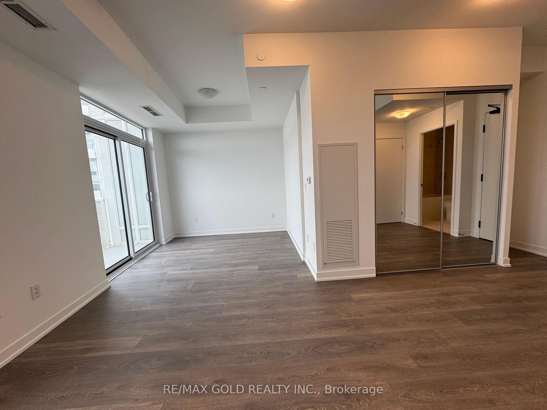 Photo 4 of Unit 1429, 498 Caldari Road E, Vaughan, Vellore Village — HOMEH