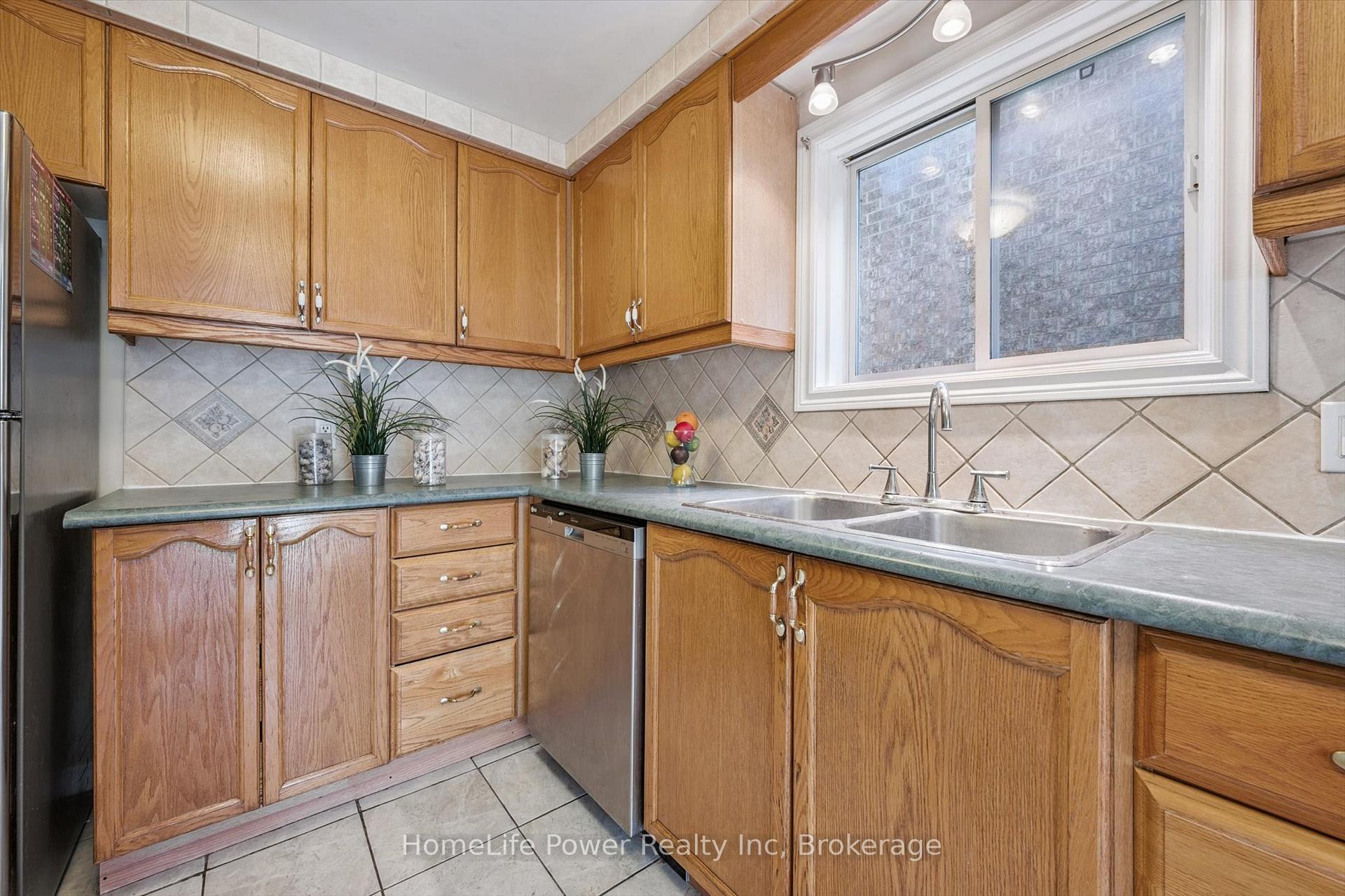 Photo 16 of 28 Rodgers Road, Guelph, Kortright West — HOMEH