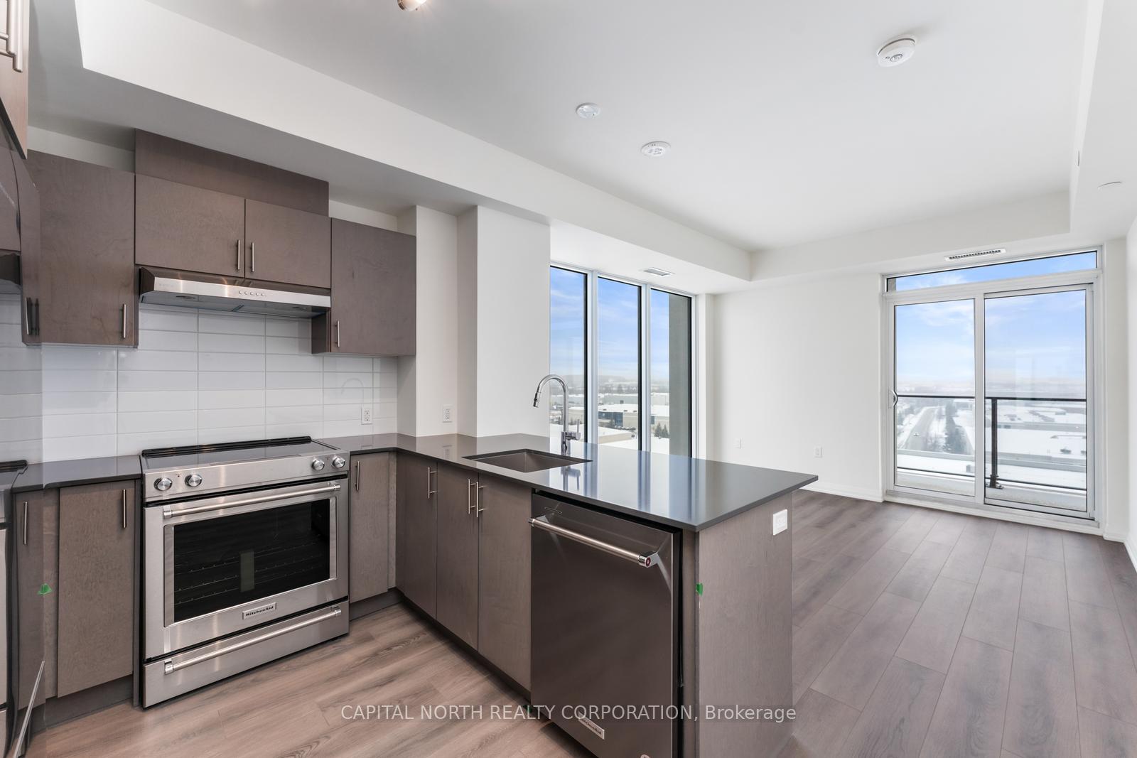 Photo 8 of Unit 804, 8960 Jane Street, Vaughan, Vellore Village — HOMEH