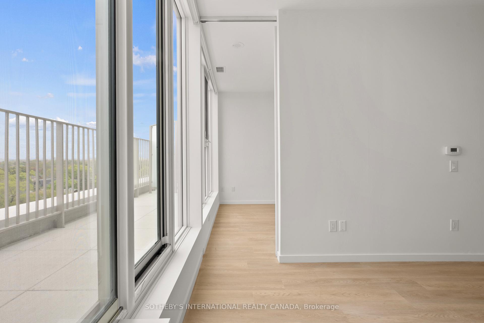 Photo 8 of Unit PH 813, 689 The Queensway, Etobicoke, Stonegate-Queensway — HOMEH