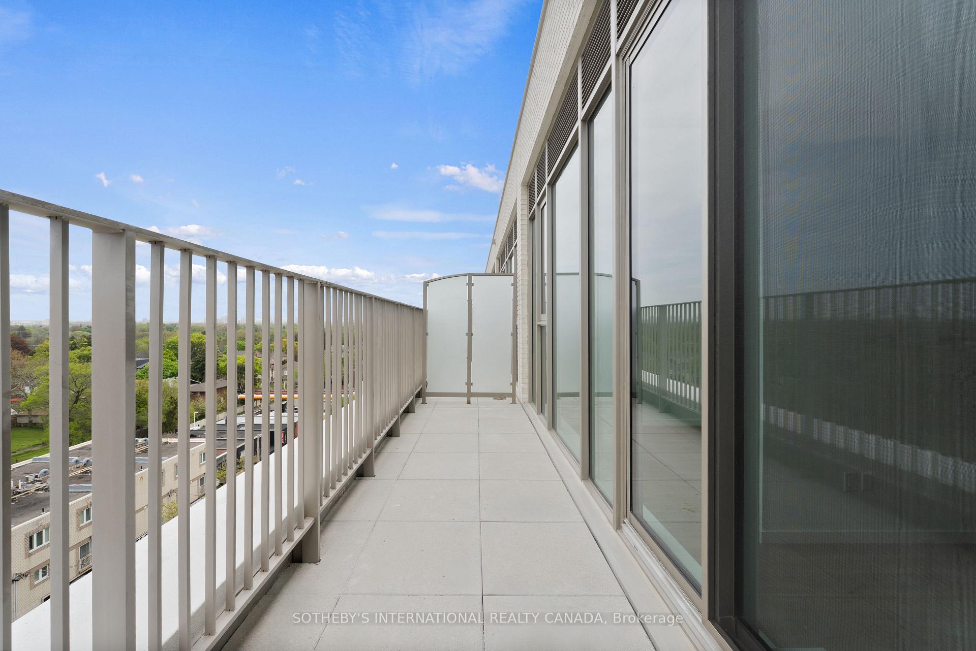 Photo 5 of Unit PH 813, 689 The Queensway, Etobicoke, Stonegate-Queensway — HOMEH