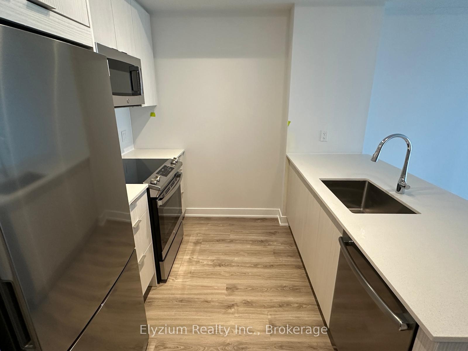 Photo 6 of Unit 820, 430 Square One Drive, Mississauga, City Centre — HOMEH