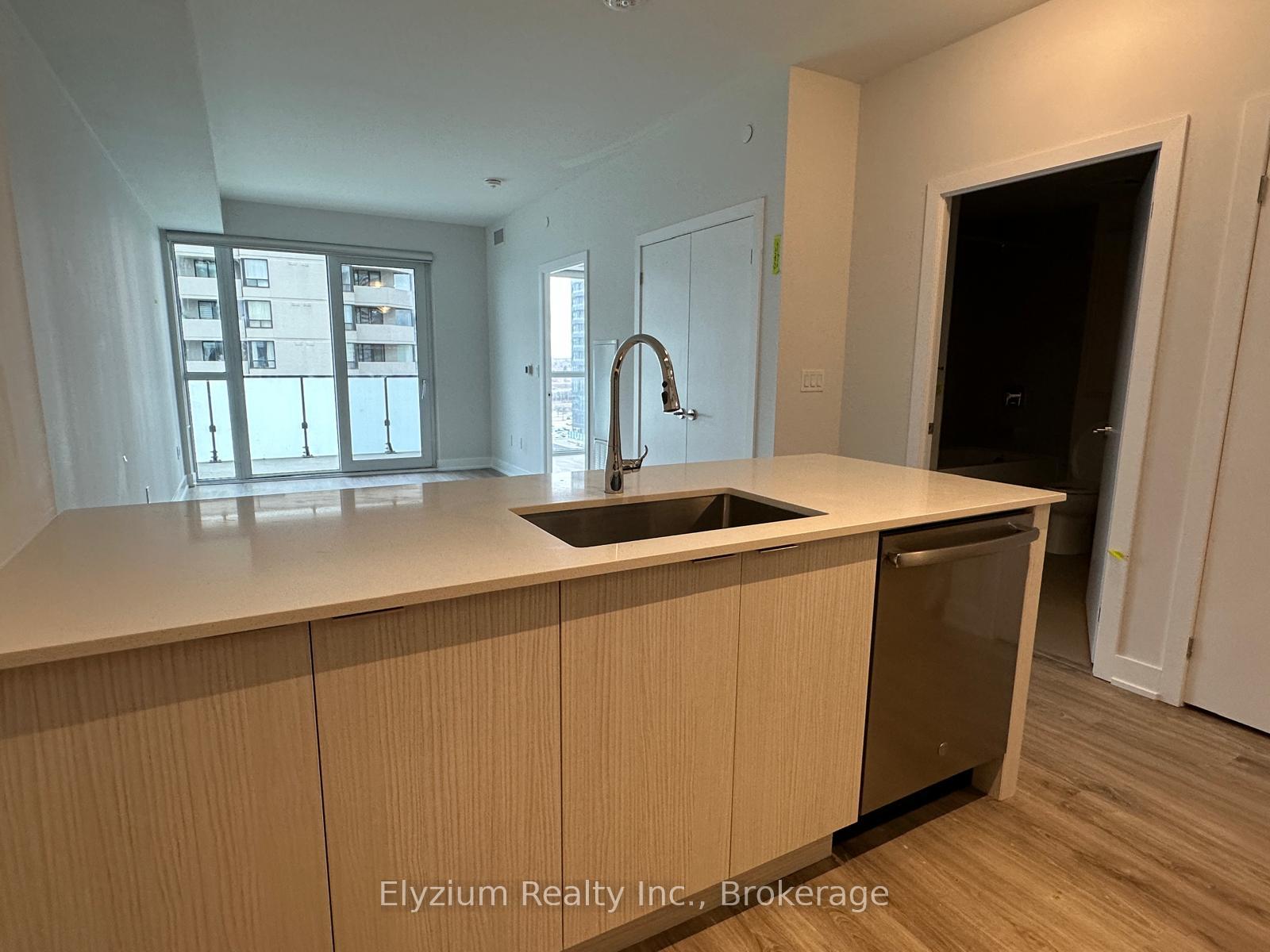 Photo 8 of Unit 820, 430 Square One Drive, Mississauga, City Centre — HOMEH