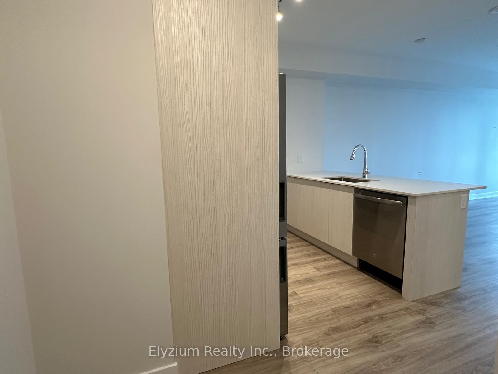 Photo 13 of Unit 820, 430 Square One Drive, Mississauga, City Centre — HOMEH