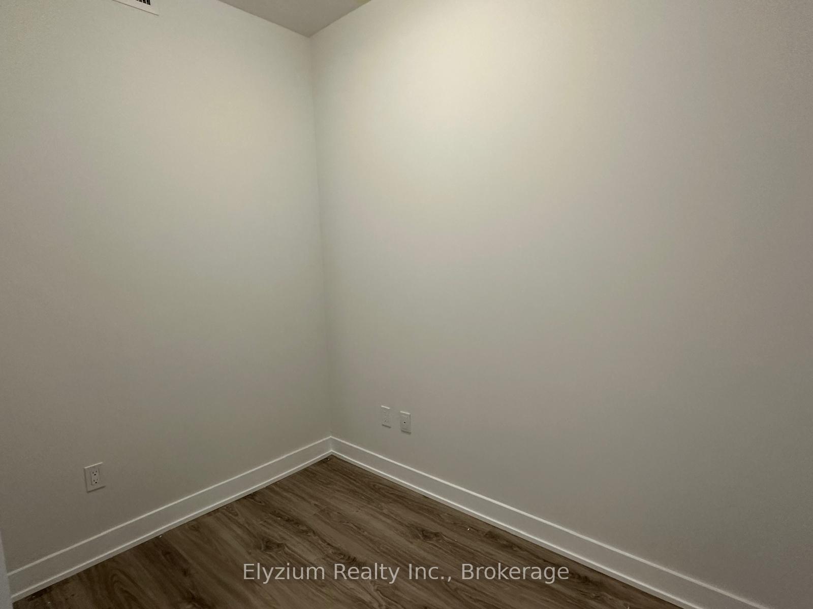 Photo 10 of Unit 820, 430 Square One Drive, Mississauga, City Centre — HOMEH
