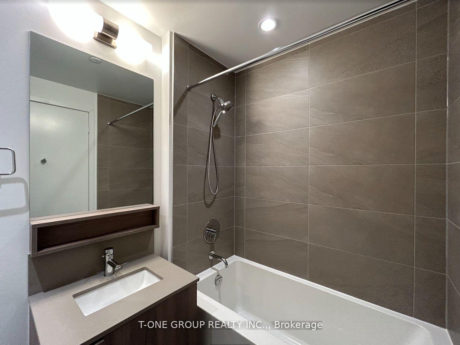Photo 6 of Unit 5607, 950 Portage Parkway S, Vaughan, Vaughan Corporate Centre — HOMEH