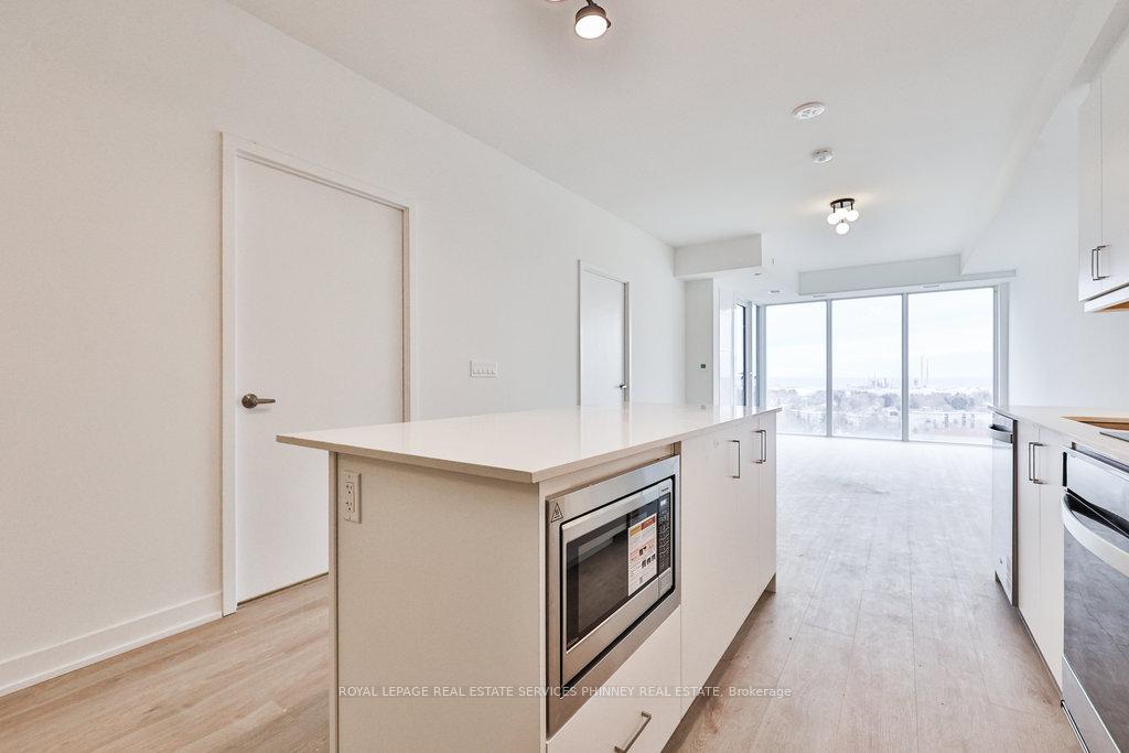 Photo 5 of Unit 1505, 1035 Southdown Road, Mississauga, Clarkson — HOMEH