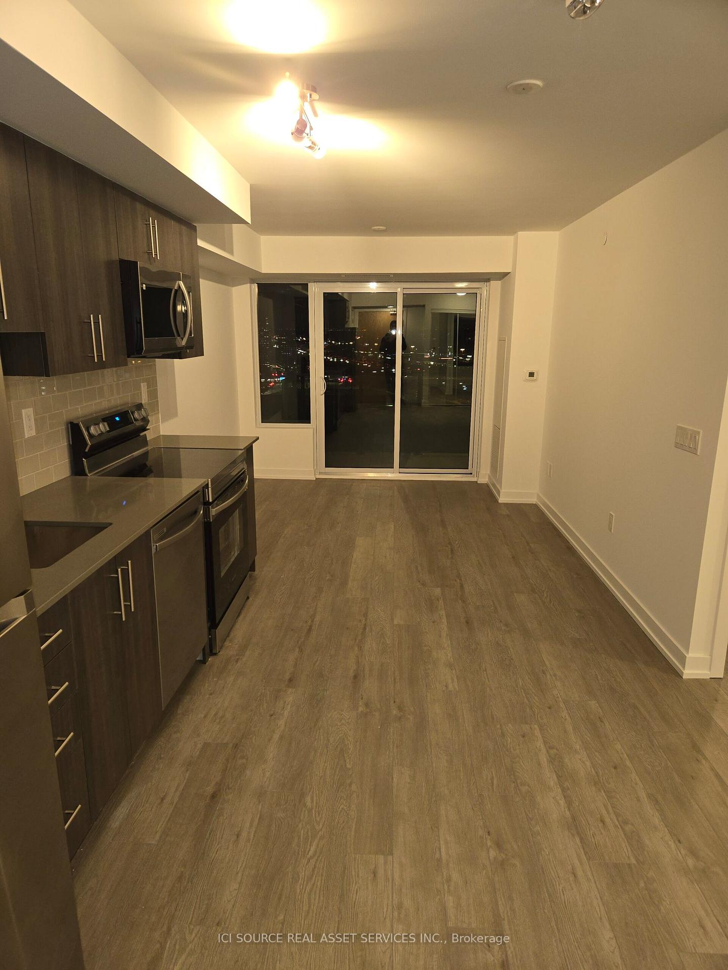 Photo 5 of Unit 2101, 1435 Celebration Drive, Pickering, Bay Ridges — HOMEH