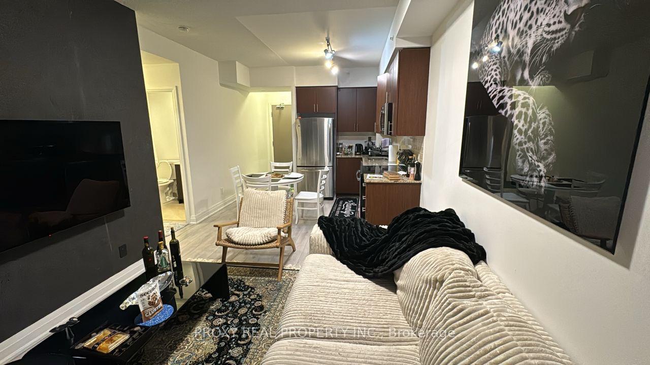 Photo 11 of Unit 1405, 7167 Yonge Street S, Markham, Grandview — HOMEH