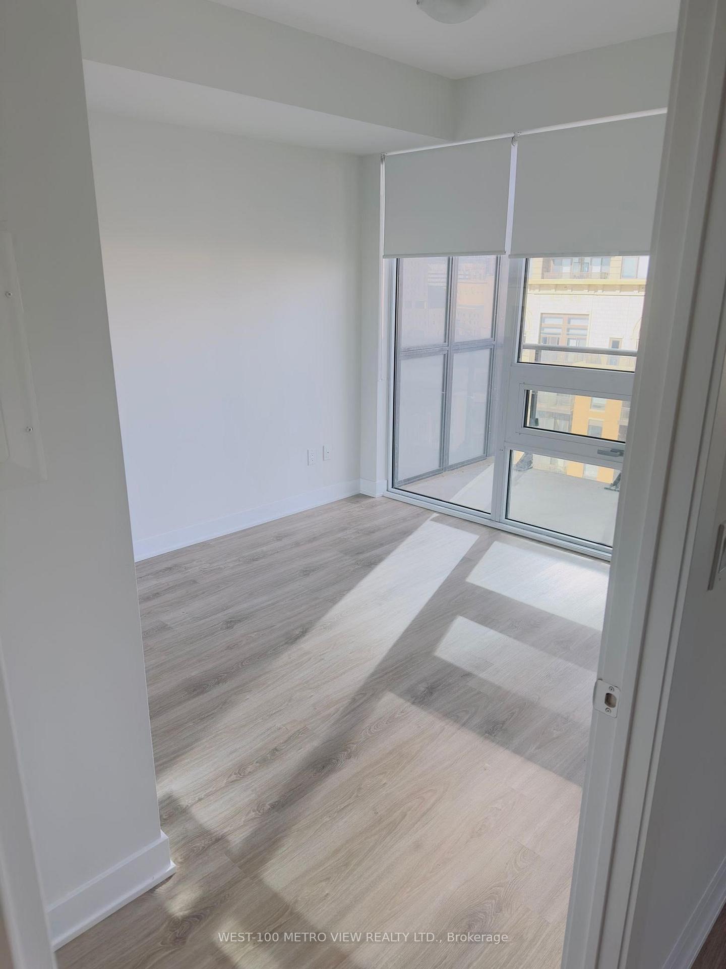 Photo 8 of Unit 804, 430 Square One Drive, Mississauga, City Centre — HOMEH