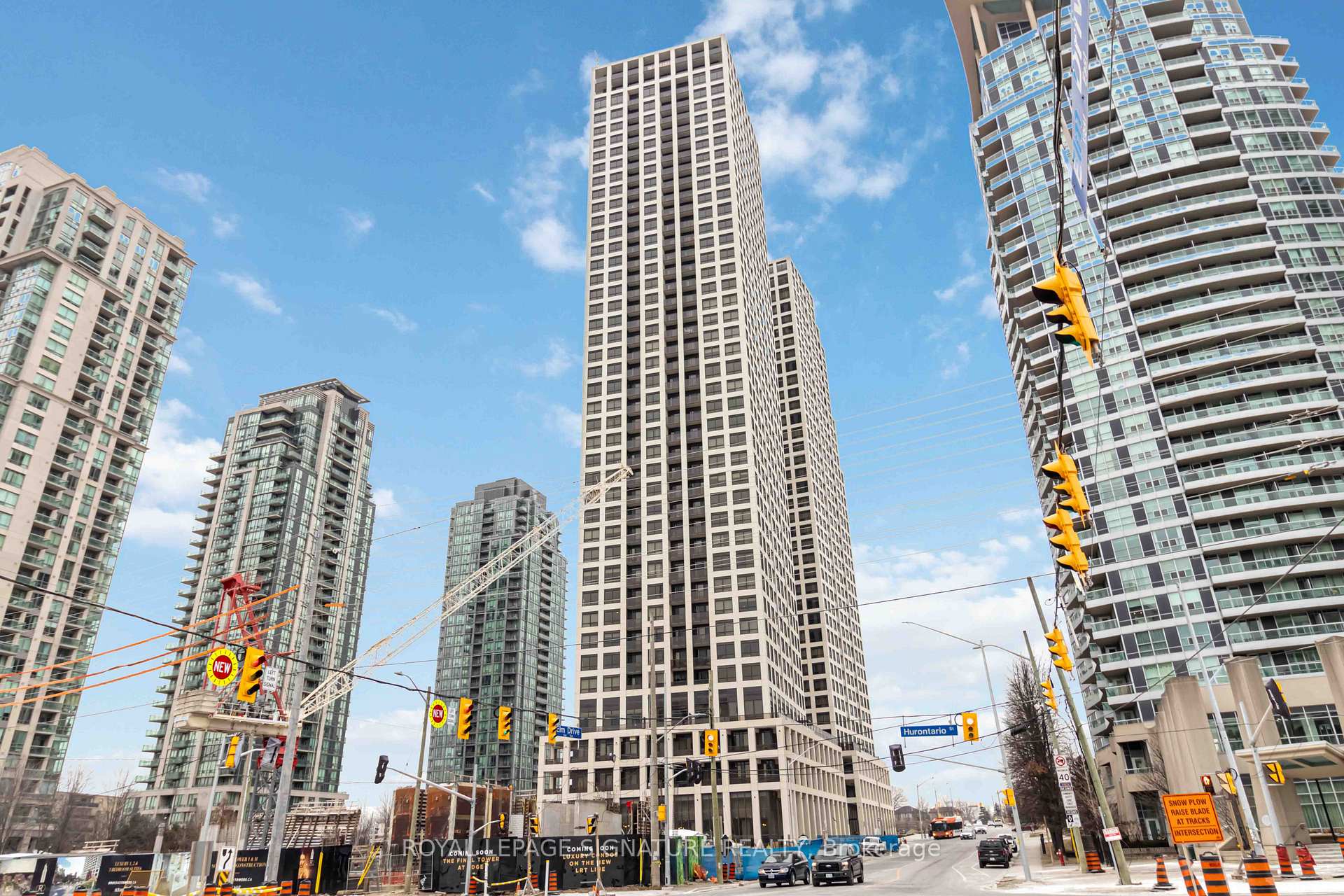 Photo 7 of Unit 1910, 30 Elm Drive W, Mississauga, City Centre — HOMEH