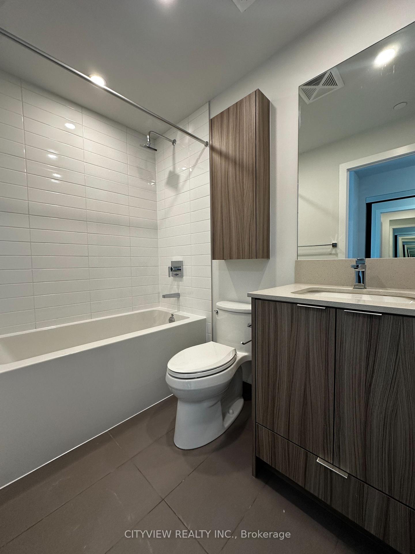 Photo 2 of Unit 2804, 430 Square One Drive, Mississauga, City Centre — HOMEH