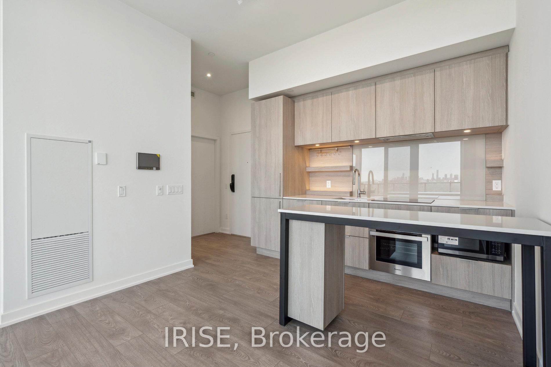 Photo 3 of Unit 2208, 28 Ann Street, Mississauga, Port Credit — HOMEH