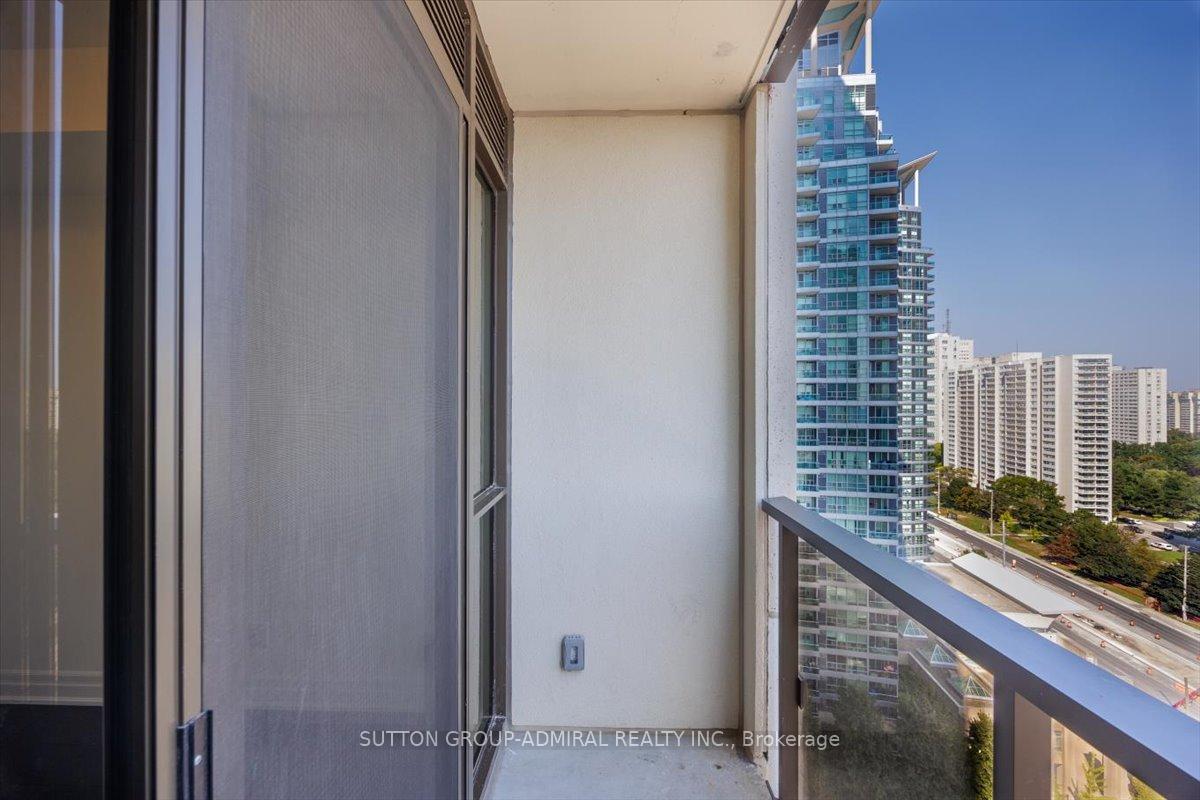 Photo 2 of Unit 1304, 30 Elm Drive W, Mississauga, City Centre — HOMEH