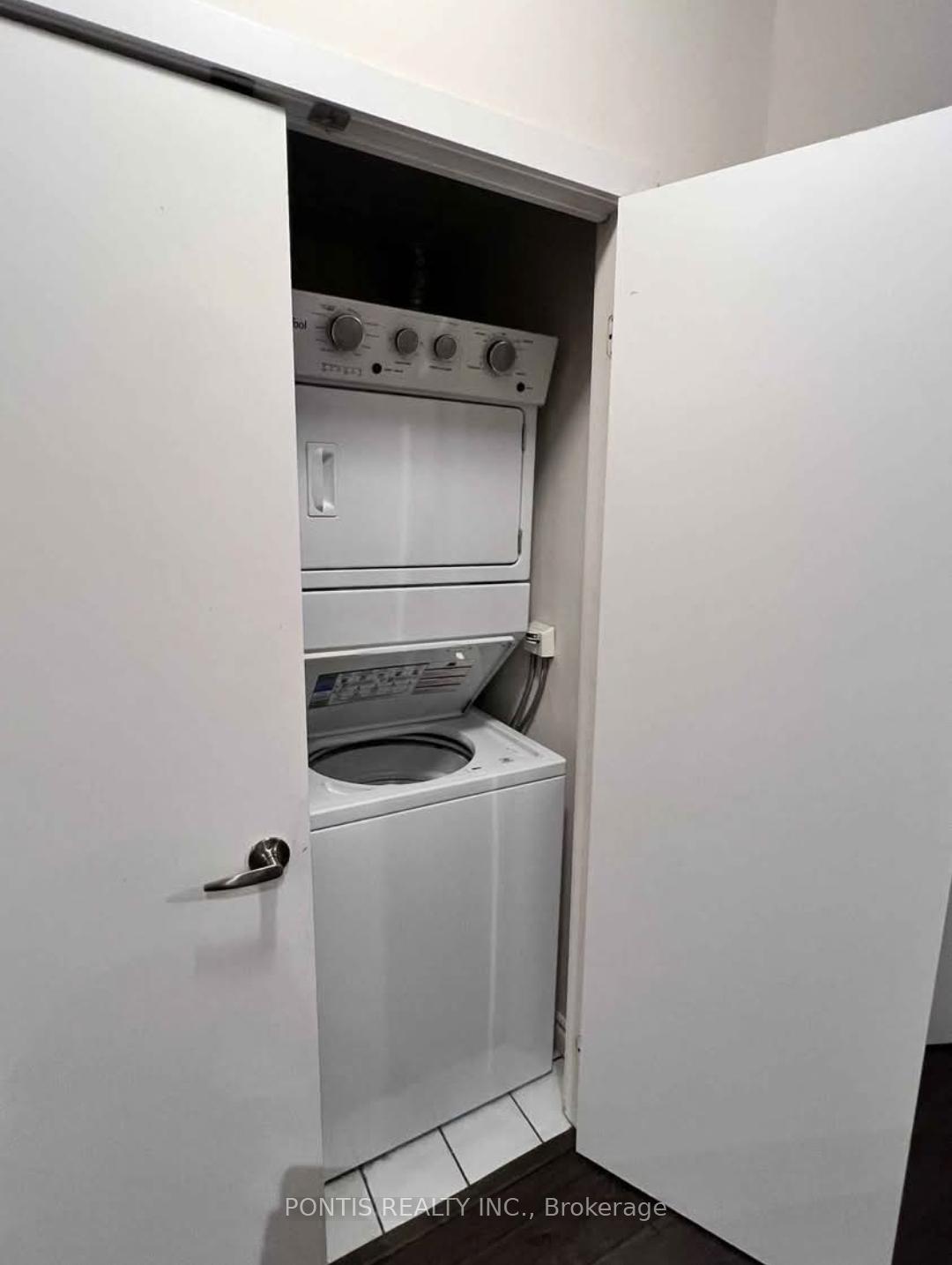 Photo 4 of Unit 2708, 4070 Confederation Parkway, Mississauga, City Centre — HOMEH
