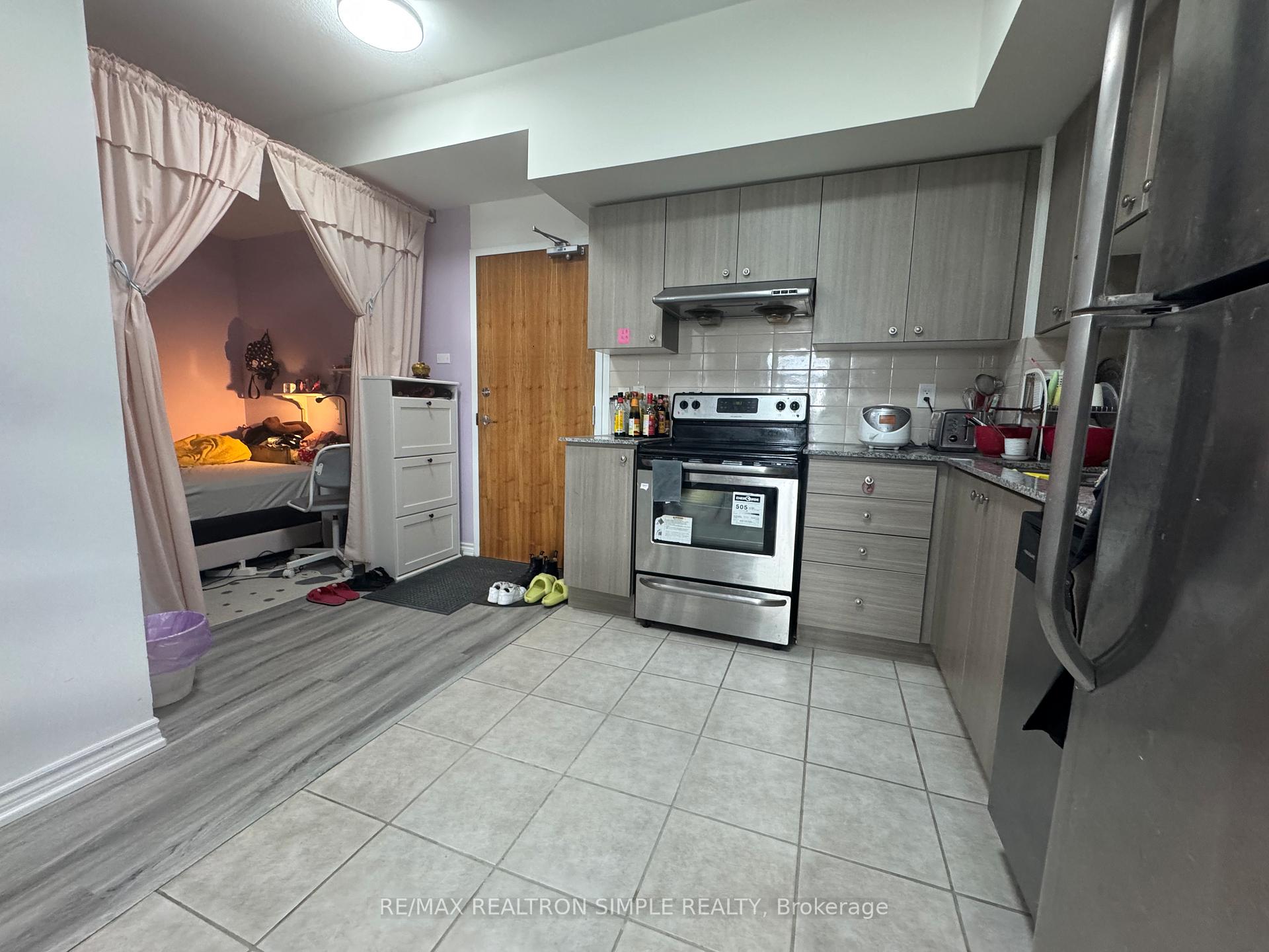Photo 8 of Unit 211, 8323 Kennedy Road, Markham, Unionville — HOMEH