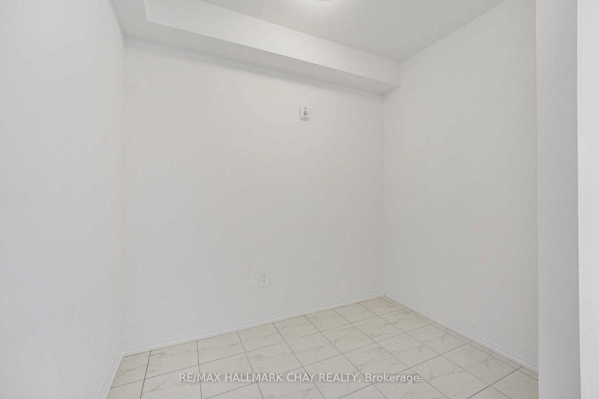Photo 2 of Unit 609, 15 Kneeshaw Drive, Barrie, Rural Barrie Southeast — HOMEH