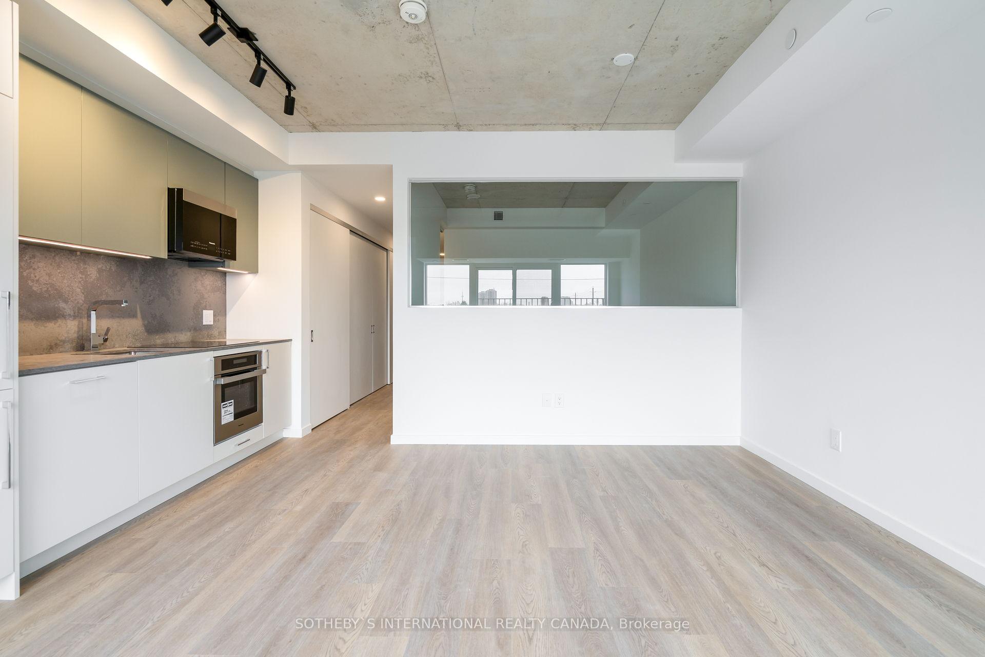 Photo 9 of Unit 323, 689 The Queensway, Etobicoke, Stonegate-Queensway — HOMEH