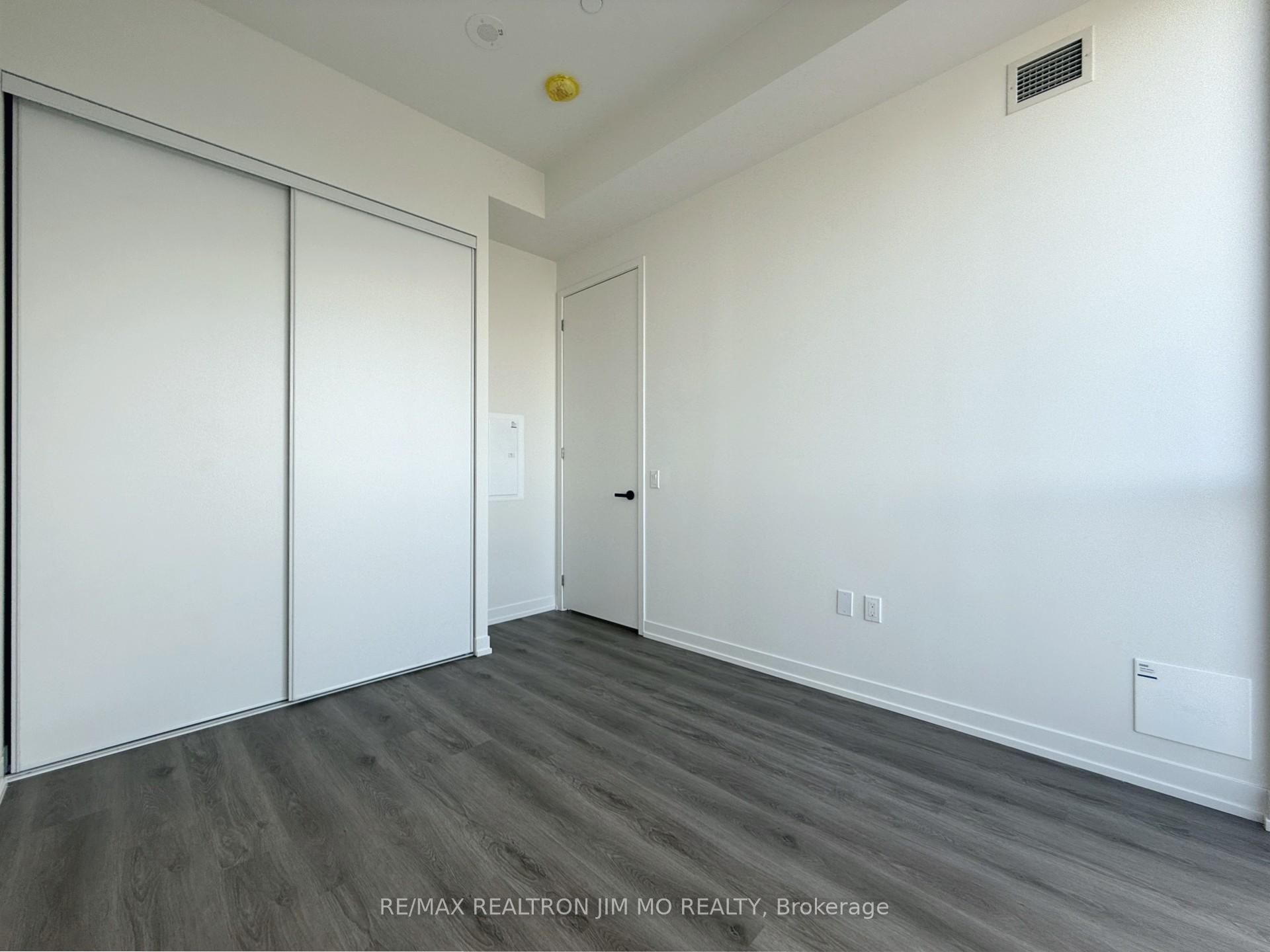 Photo 16 of Unit 3709, 225 Commerce Street, Vaughan, Vaughan Corporate Centre — HOMEH