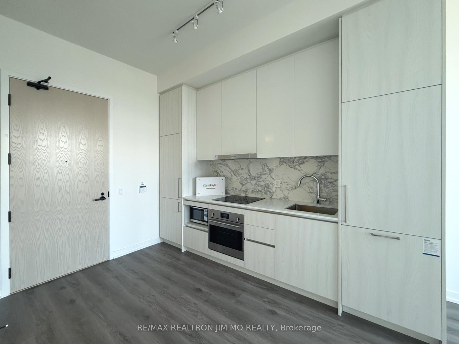 Photo 12 of Unit 3709, 225 Commerce Street, Vaughan, Vaughan Corporate Centre — HOMEH