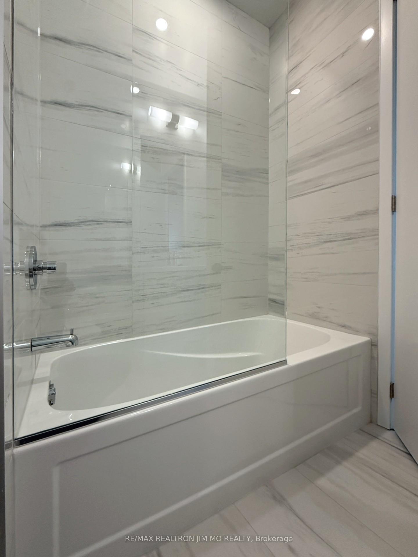 Photo 14 of Unit 3709, 225 Commerce Street, Vaughan, Vaughan Corporate Centre — HOMEH