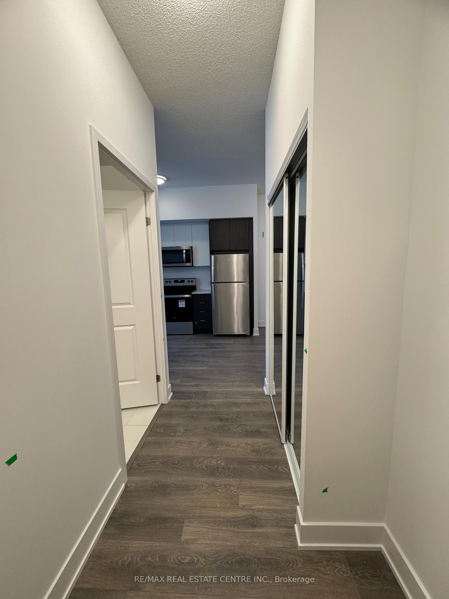 Photo 7 of Unit 1605E, 204 Burnhamthorpe Road E, Mississauga, City Centre — HOMEH