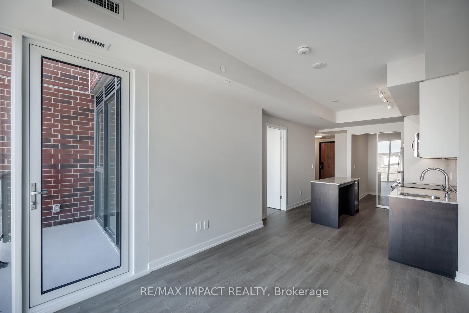 Photo 13 of Unit 431, 201 Brock Street, Whitby, Downtown Whitby — HOMEH