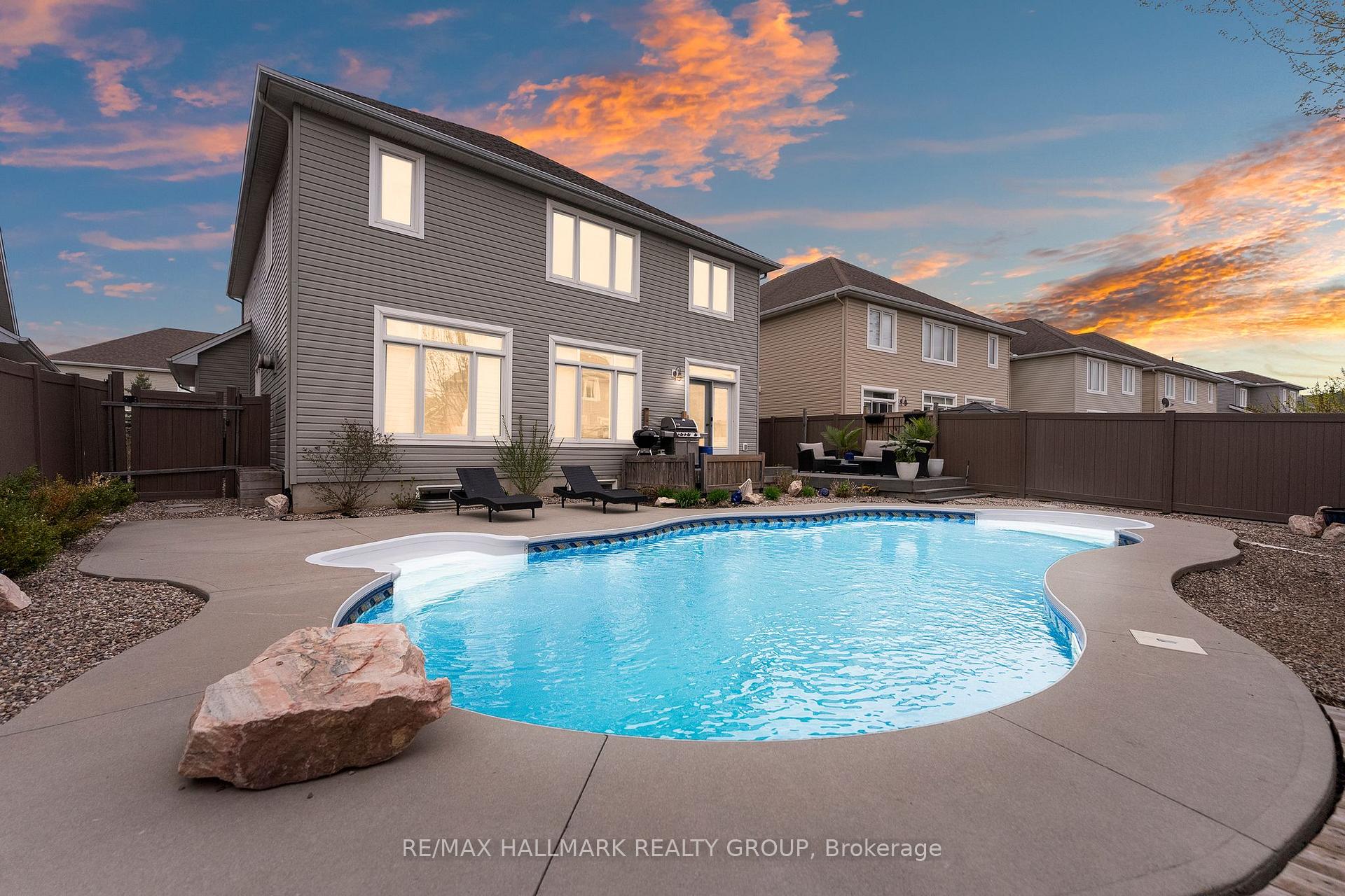 Photo 3 of 412 Callisto Way, Ottawa, Barrhaven - Stonebridge — HOMEH