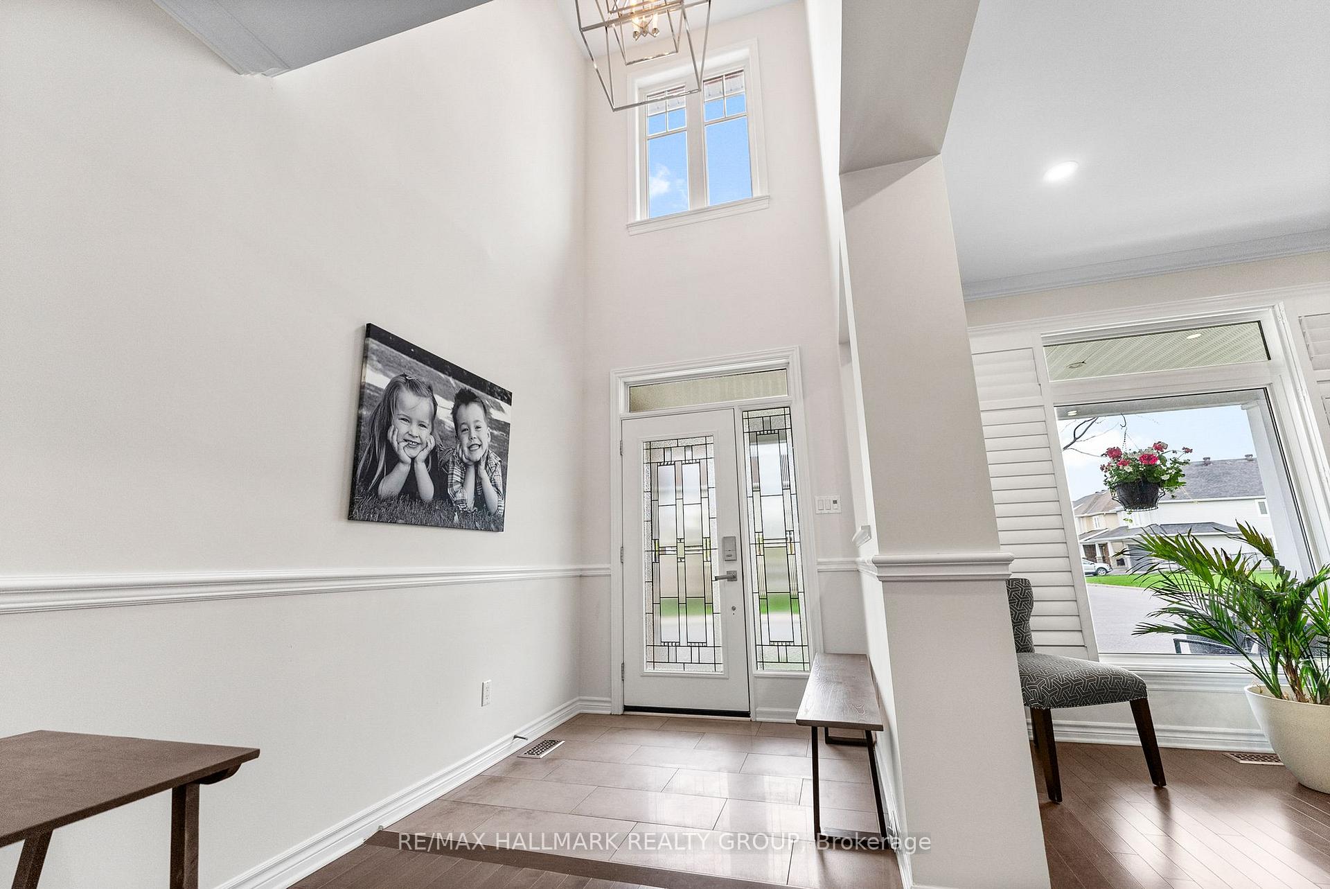 Photo 4 of 412 Callisto Way, Ottawa, Barrhaven - Stonebridge — HOMEH
