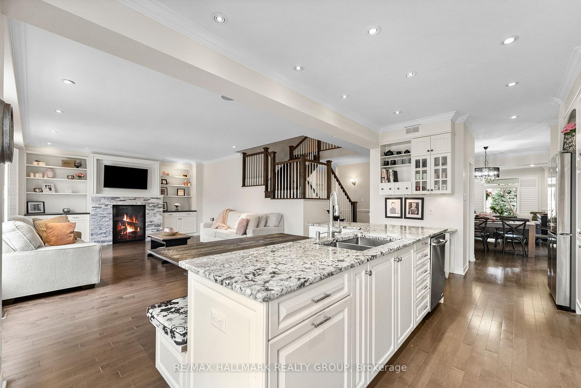 Photo 12 of 412 Callisto Way, Ottawa, Barrhaven - Stonebridge — HOMEH
